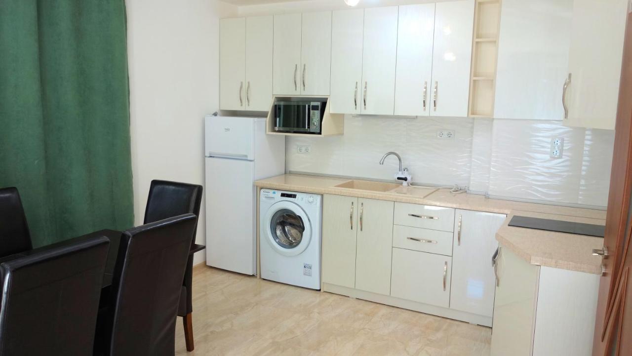 Sea Garden Marina 3 Apartment Varna Esterno foto
